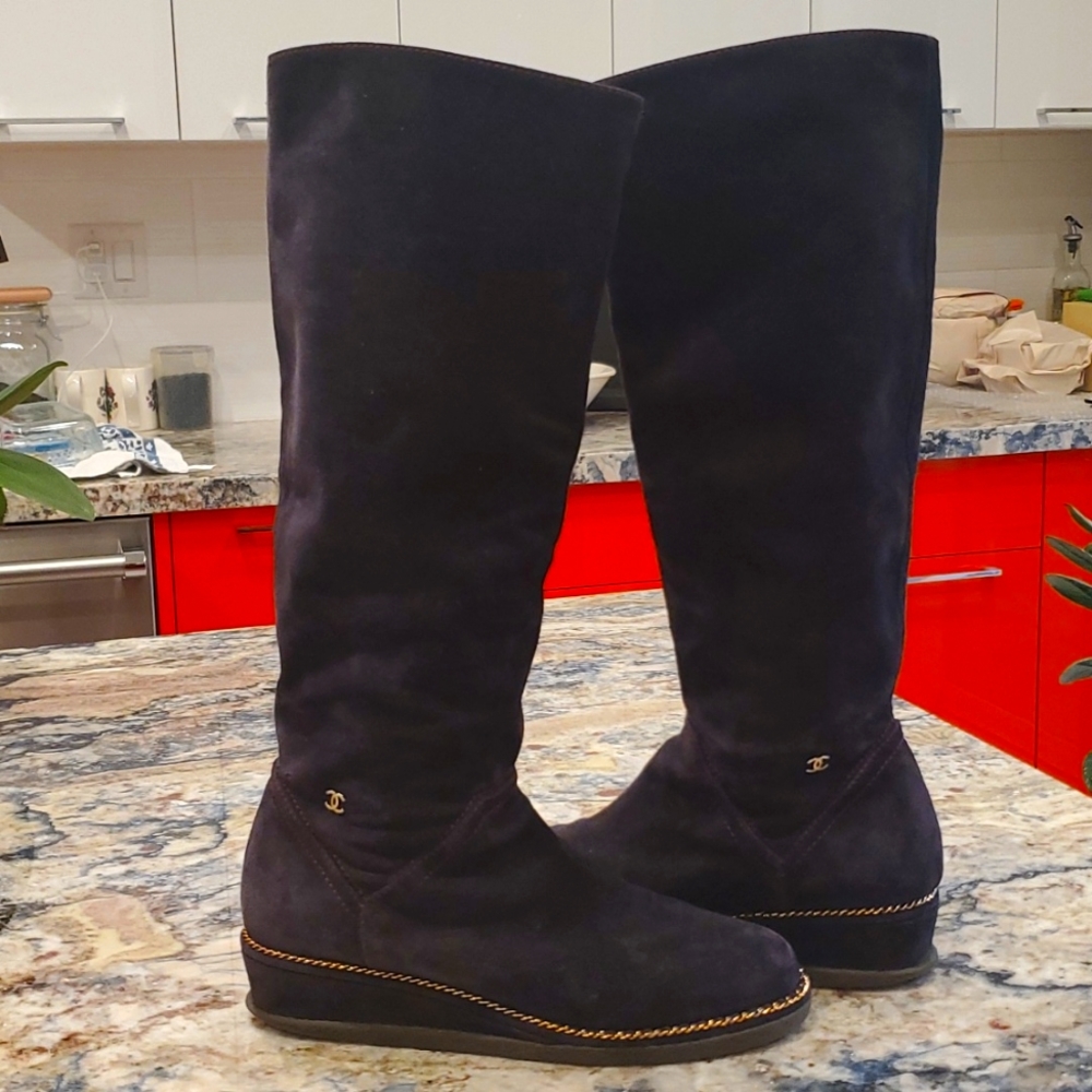 CHANEL Black Suede Boots
